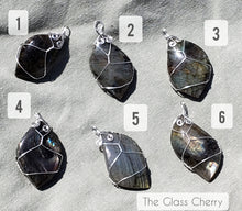 Load image into Gallery viewer, Natural Labradorite Wire Wrapped Pendant