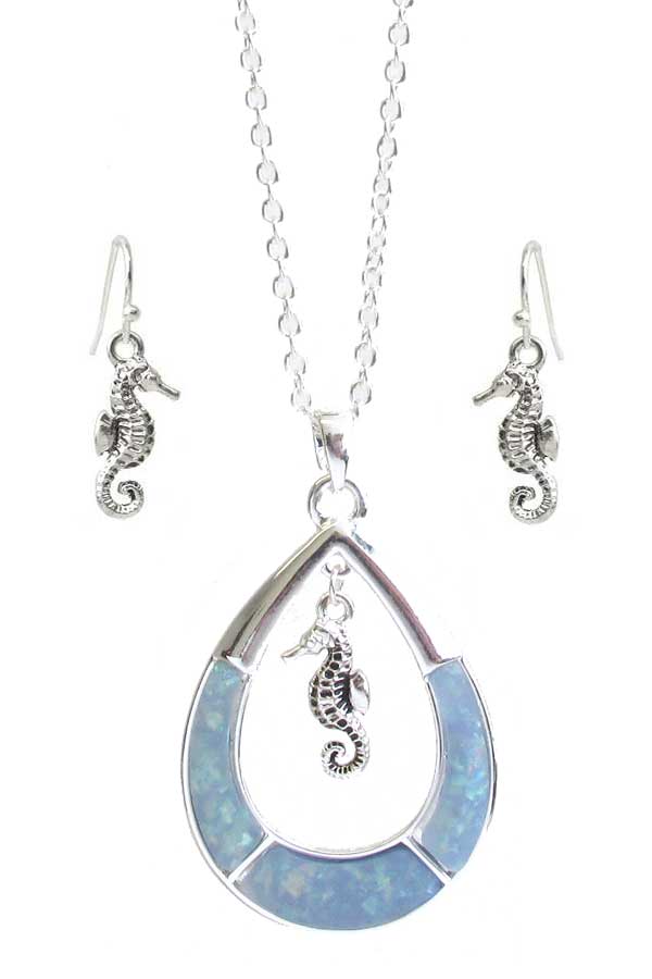 Seahorse Necklace & Earrings Set